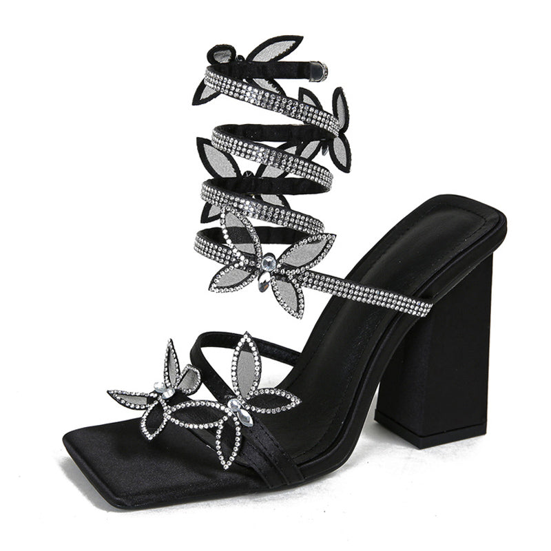 A Vintage Style Heels with Delicate Timeless Details