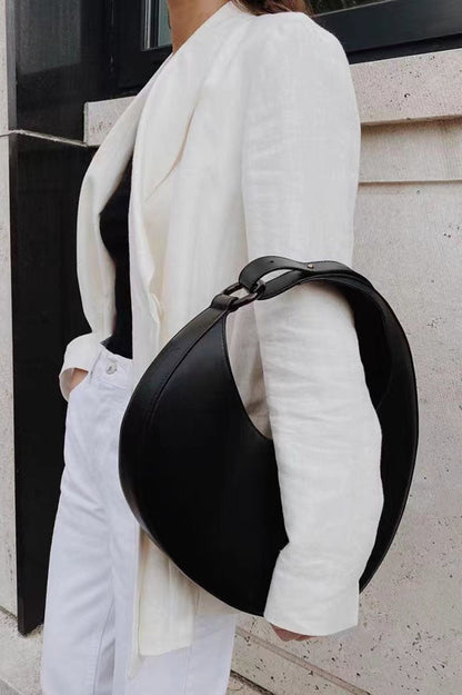 Beautifully Finished Bag in a Timeless Design
