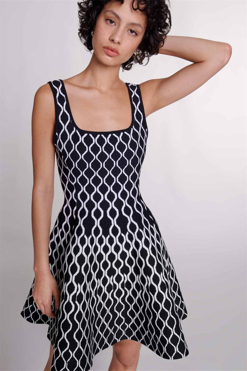 Gracefully Styled Dress for Any Occasion