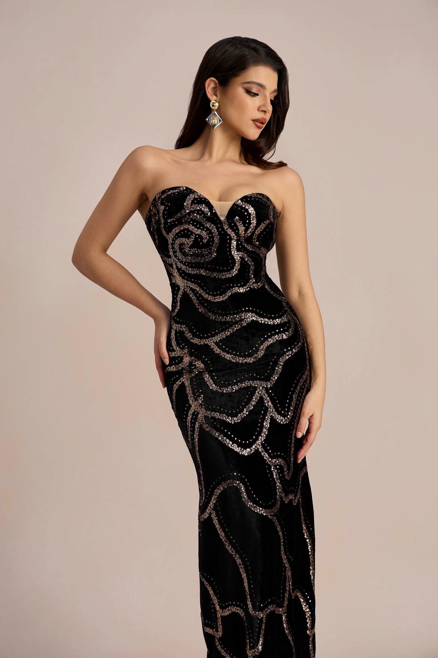 Elegantly Styled Dress for Everyday Wear