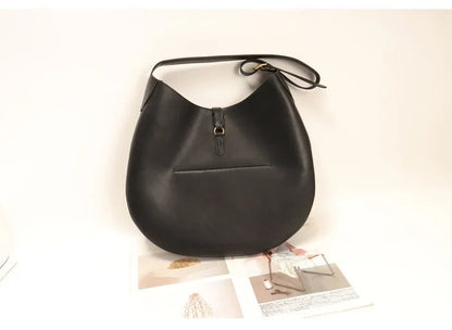 Beautifully Crafted Bag in a Classic Style