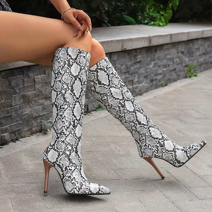 Beautifully Finished Boots in a Timeless Design