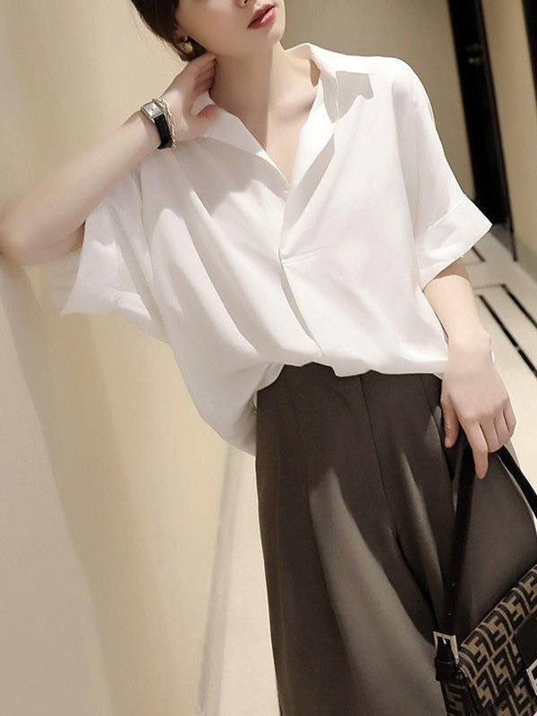 Elegantly Styled Blouse for Everyday Wear