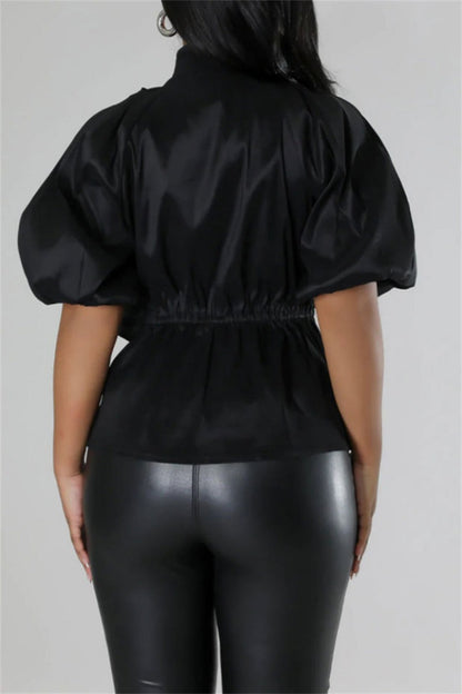 Well Tailored Top with a Graceful Silhouette