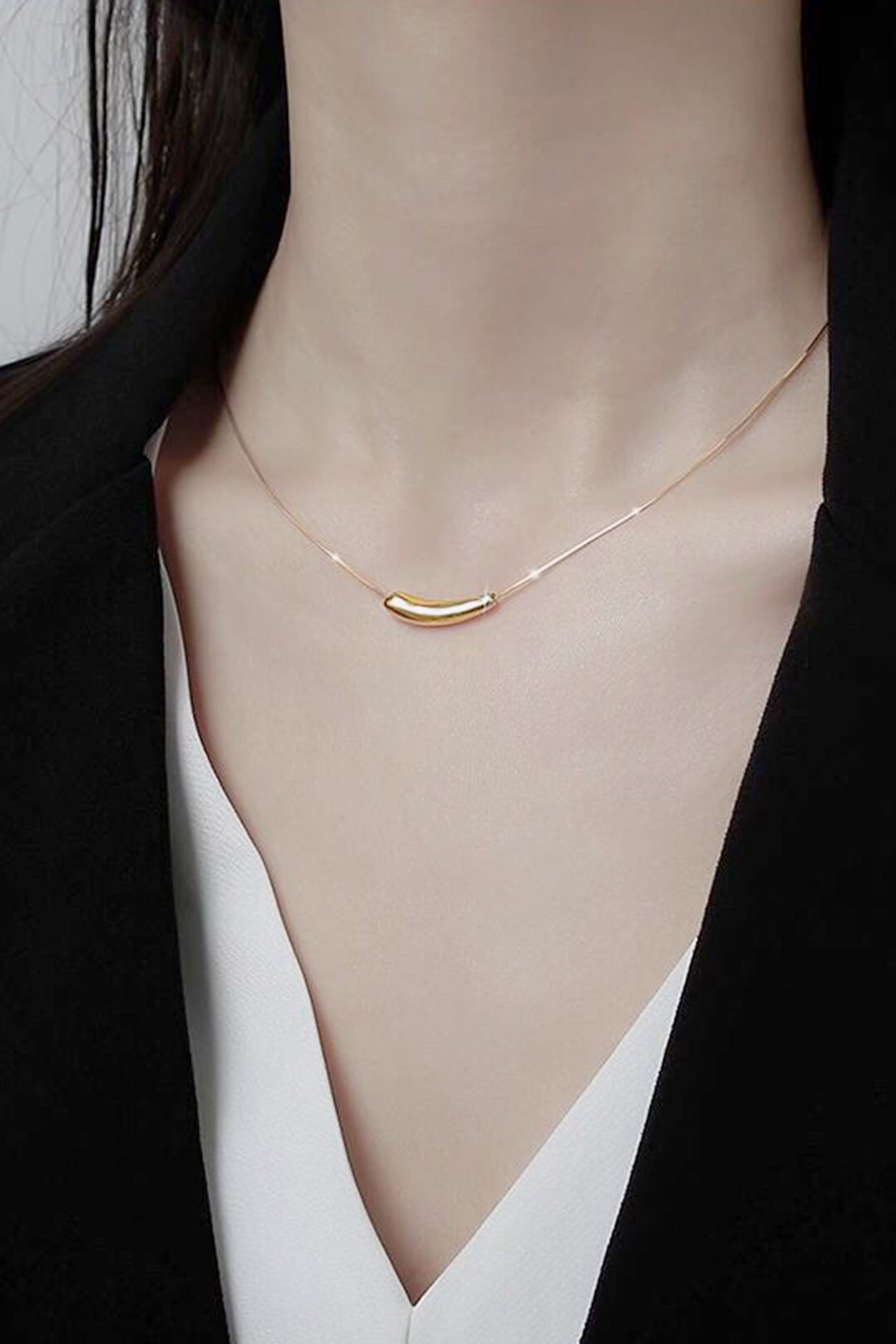 Well Tailored Garment with a Graceful Silhouette
