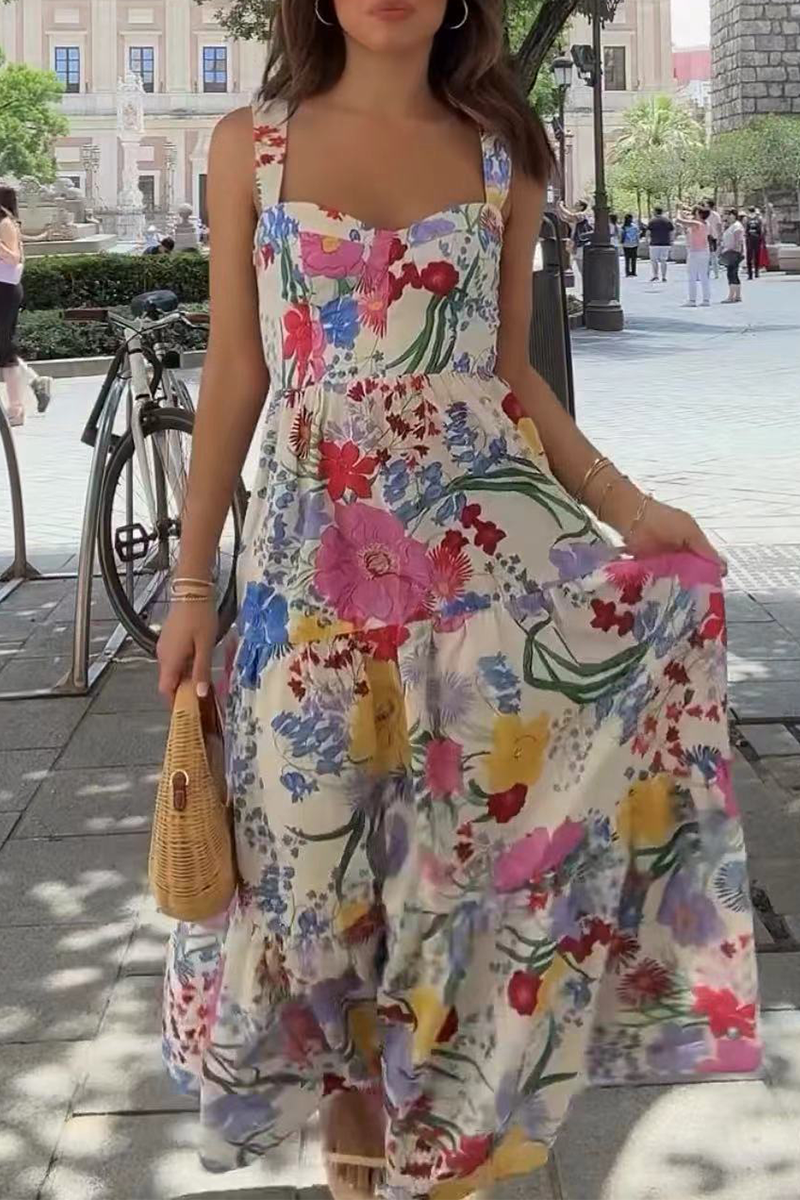 Gracefully Styled Dress for Any Occasion