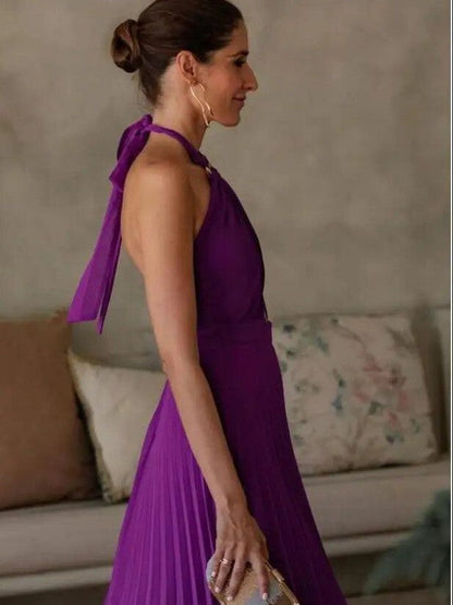 Sophisticated Dress with a Clean Classic Look