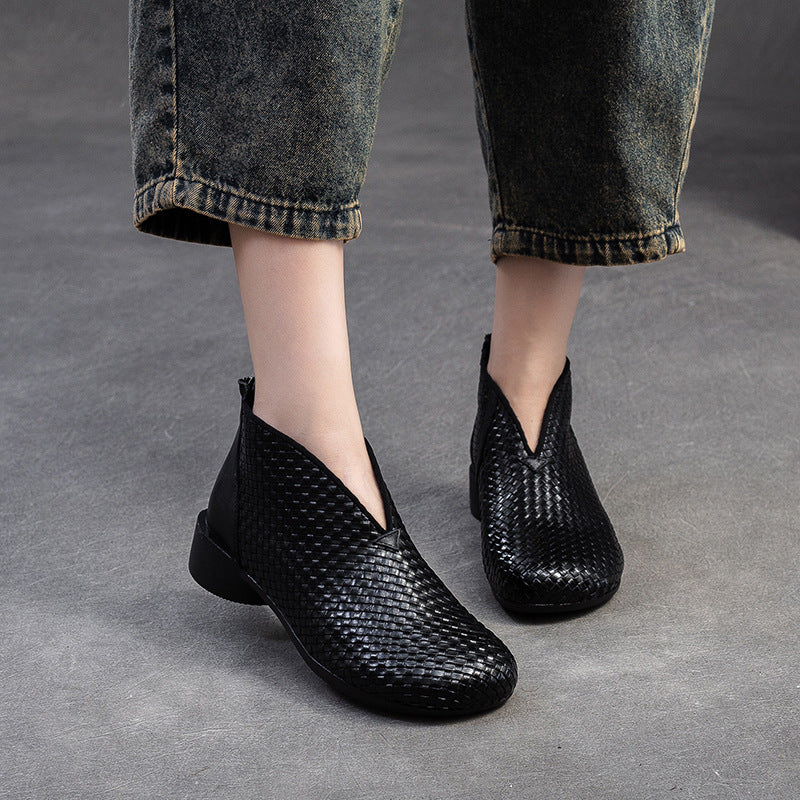 Elegantly Styled Boots for Everyday Wear