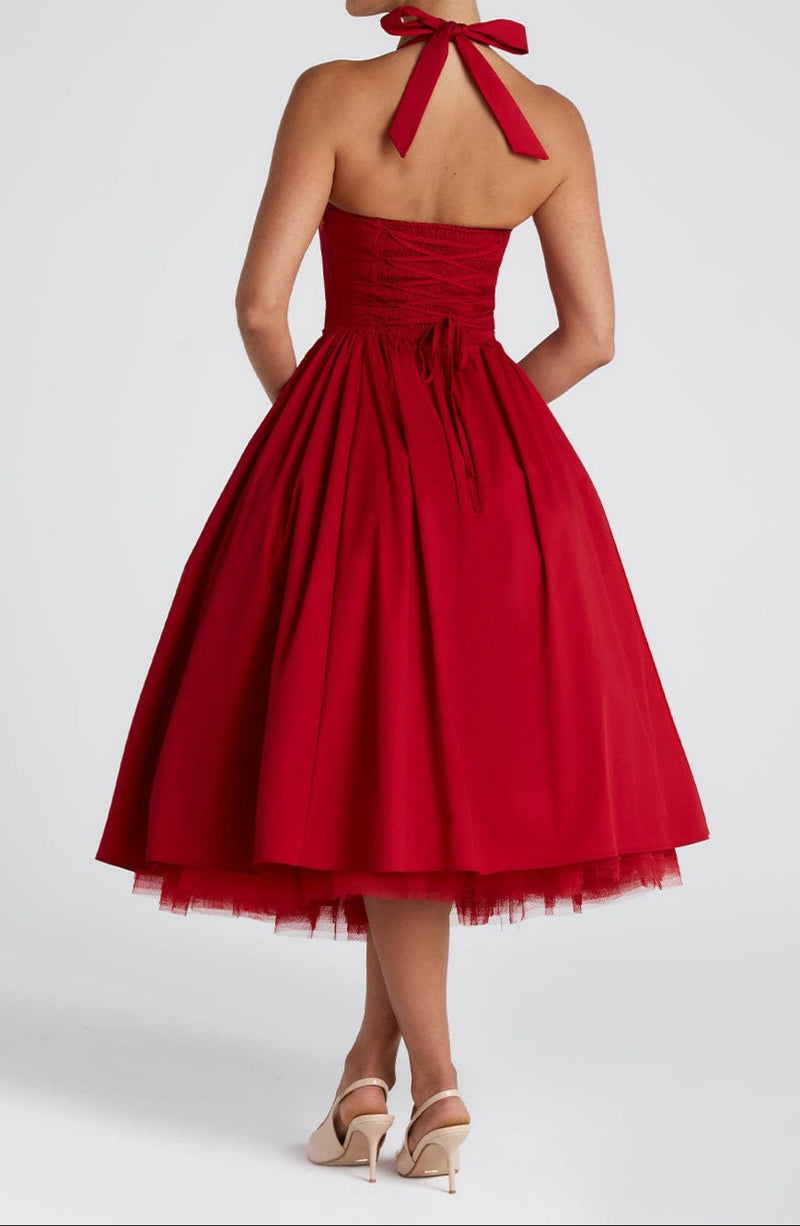 Sophisticated Dress with a Clean Classic Look