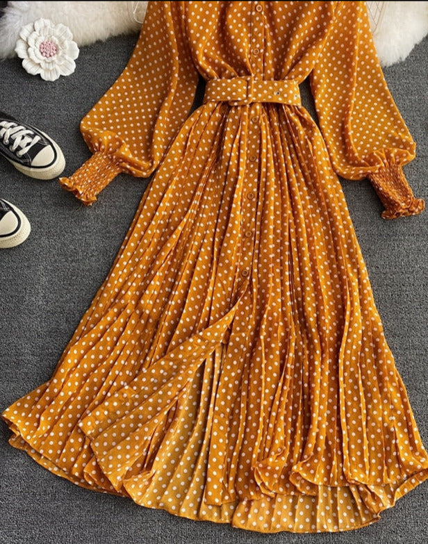 Sophisticated Dress with a Clean Classic Look
