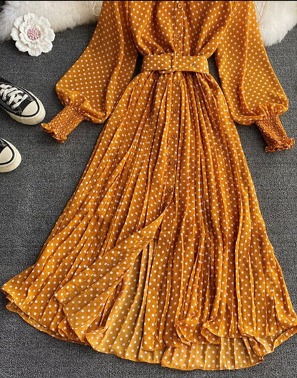 Sophisticated Dress with a Clean Classic Look