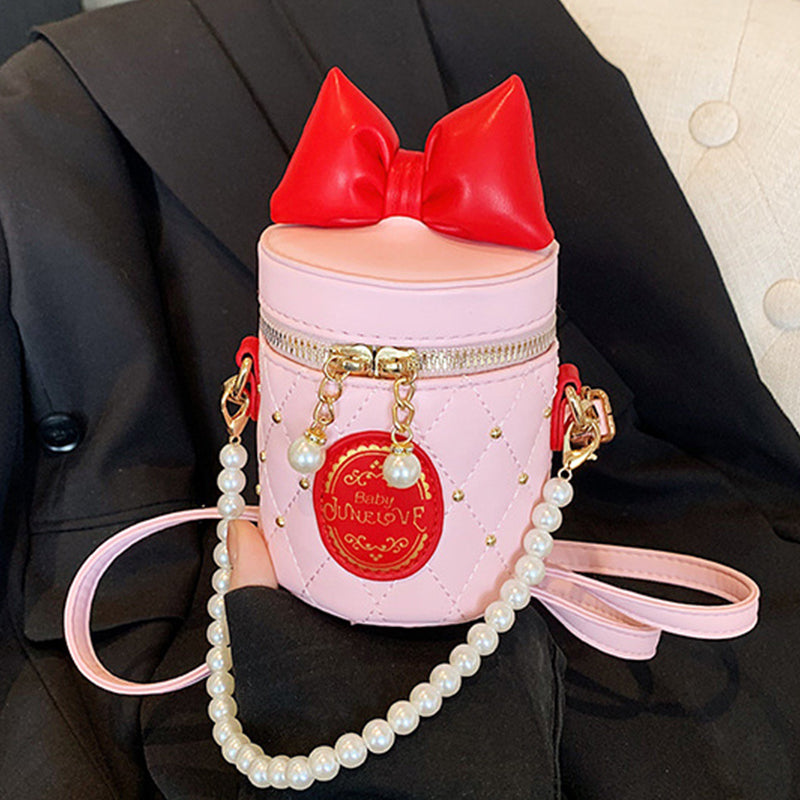 Beautifully Crafted Bag in a Classic Style