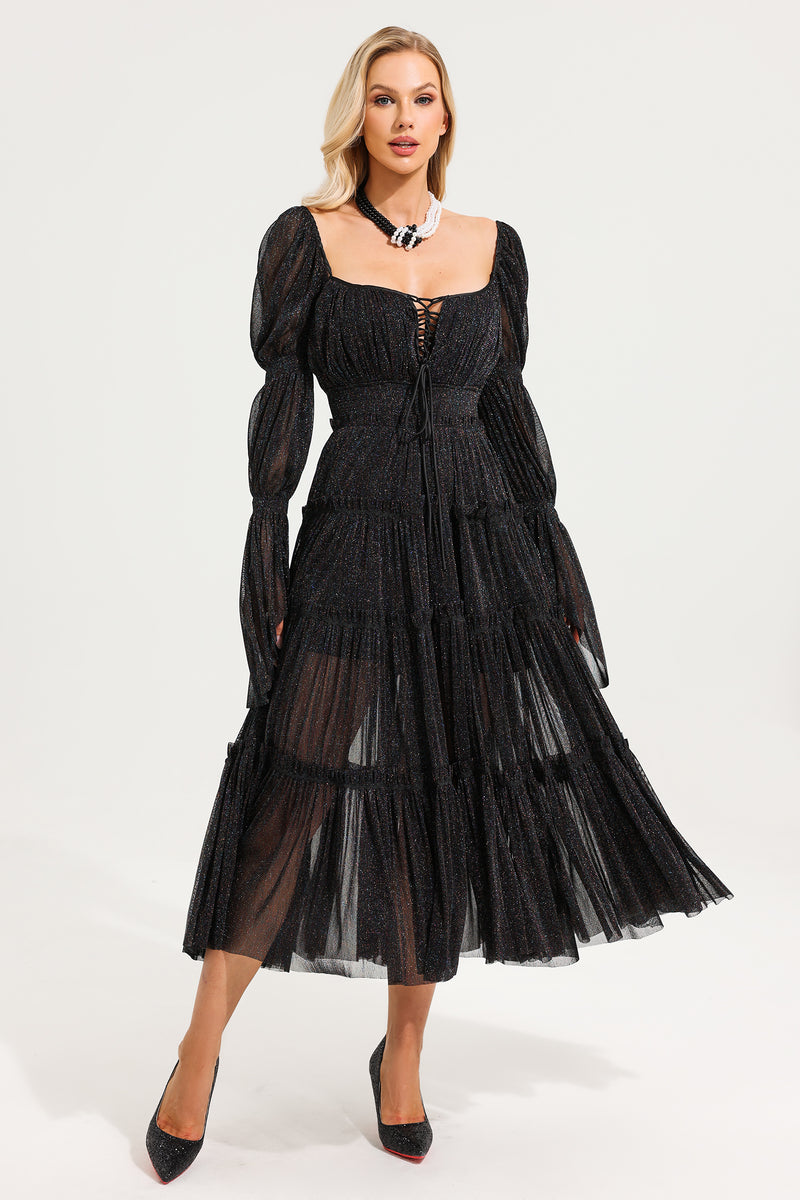 Beautifully Finished Dress in a Timeless Design