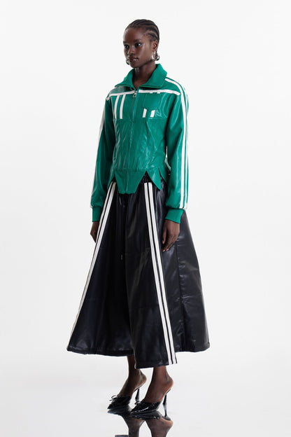Well Tailored Jacket with a Graceful Silhouette