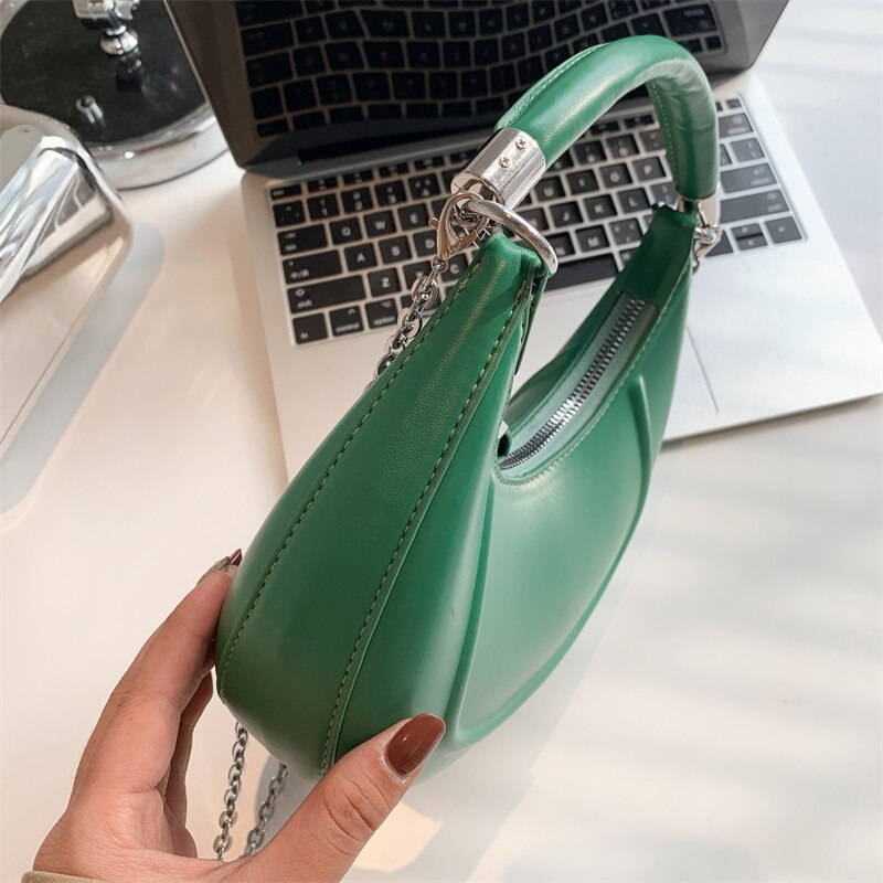 Elegantly Styled Bag for Everyday Wear