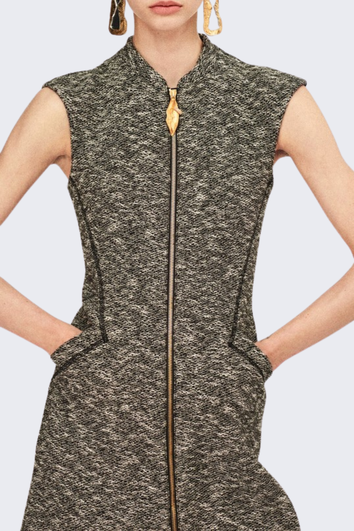 Beautifully Crafted Dress in a Classic Style