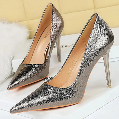 Well Tailored Heels with a Graceful Silhouette