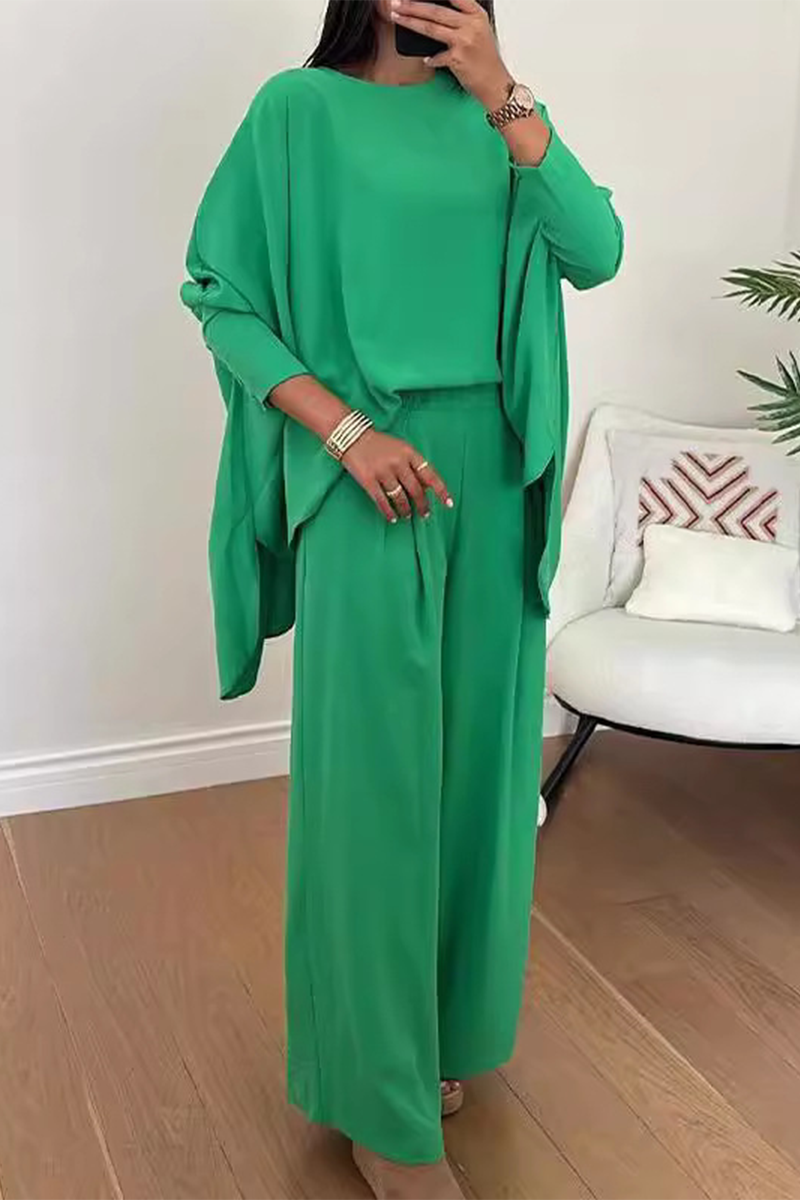 Gracefully Styled Garment for Any Occasion