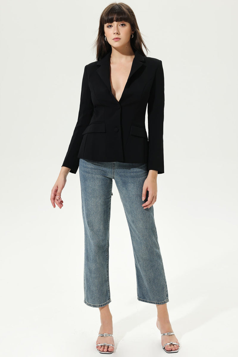 Polished Garment with an Effortless Classic Look