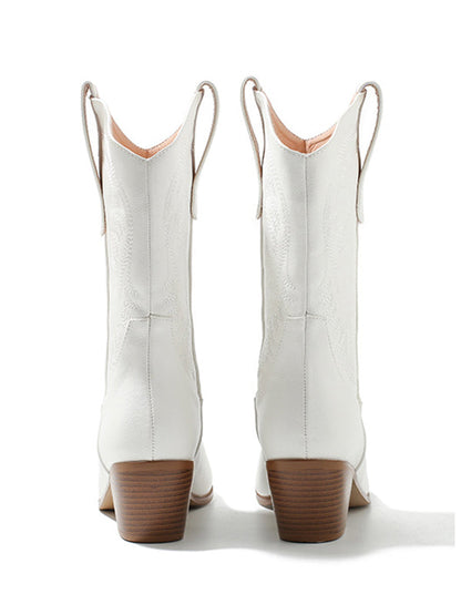 Polished Boots with an Effortless Classic Look