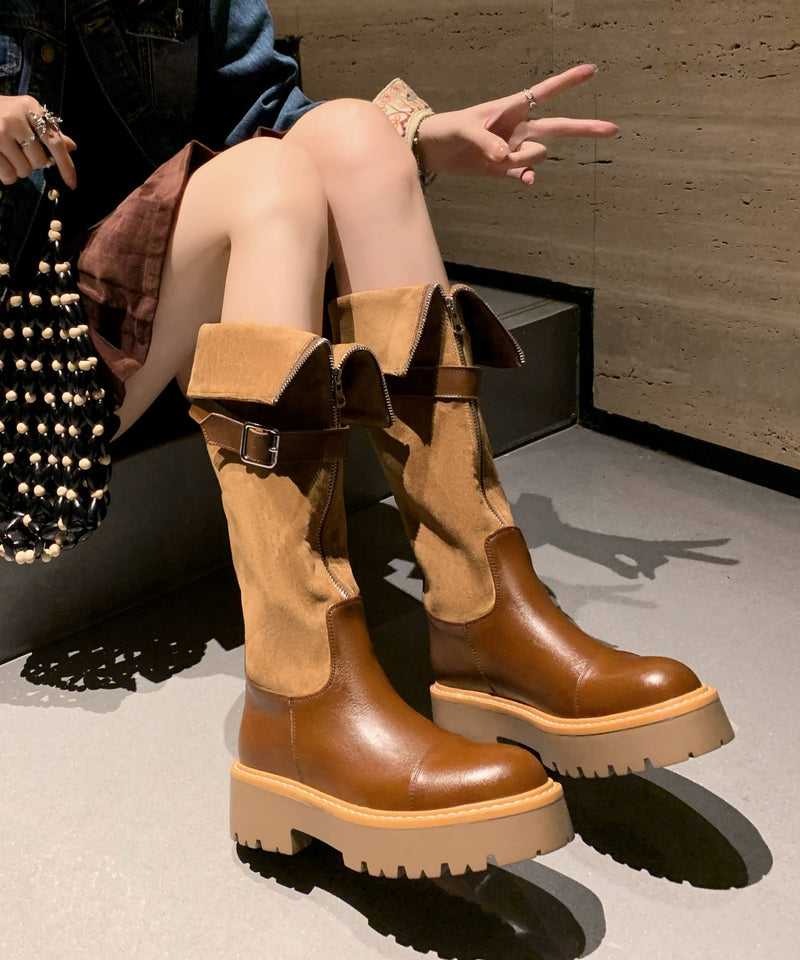 Effortlessly Elegant Boots with a Timeless Design