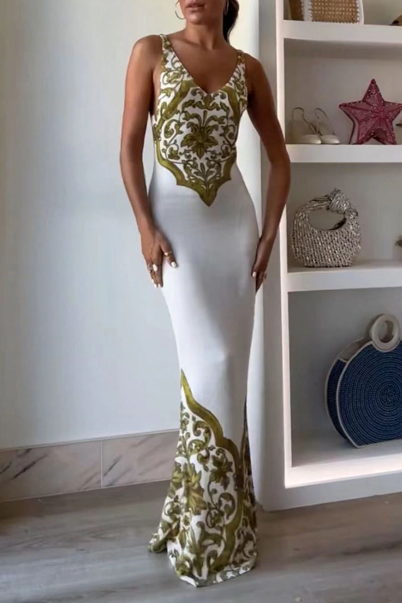 Classic Vintage Dress with a Flattering Fit