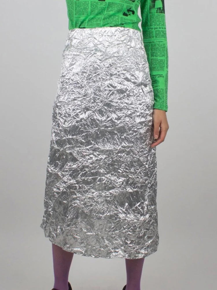Well Tailored Garment with a Graceful Silhouette