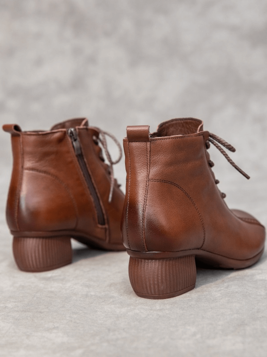 Polished Boots with an Effortless Classic Look