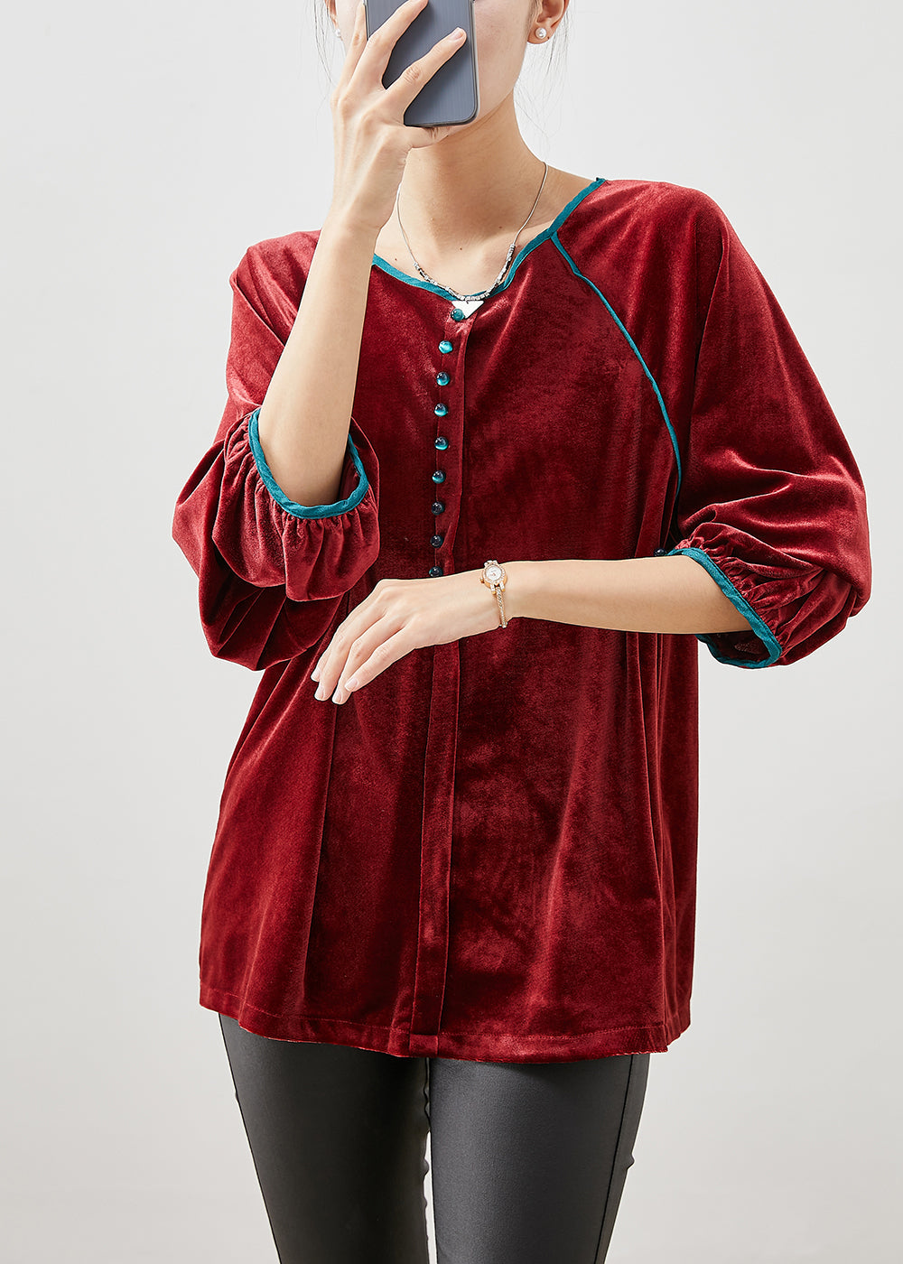 Elegantly Styled Blouse for Everyday Wear