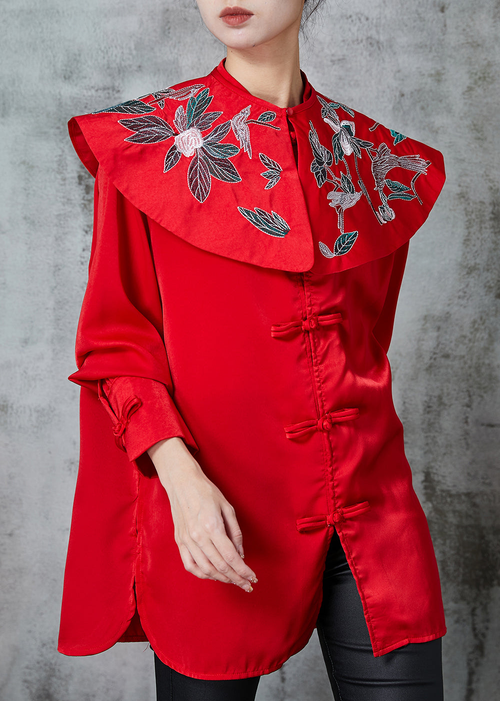 Effortlessly Elegant Blouse with a Timeless Design