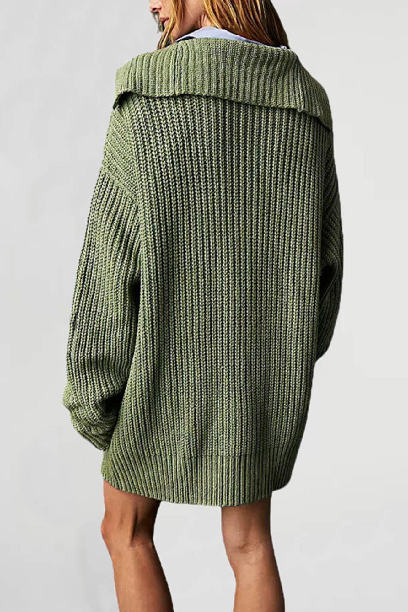 Effortlessly Elegant Cardigan with a Timeless Design