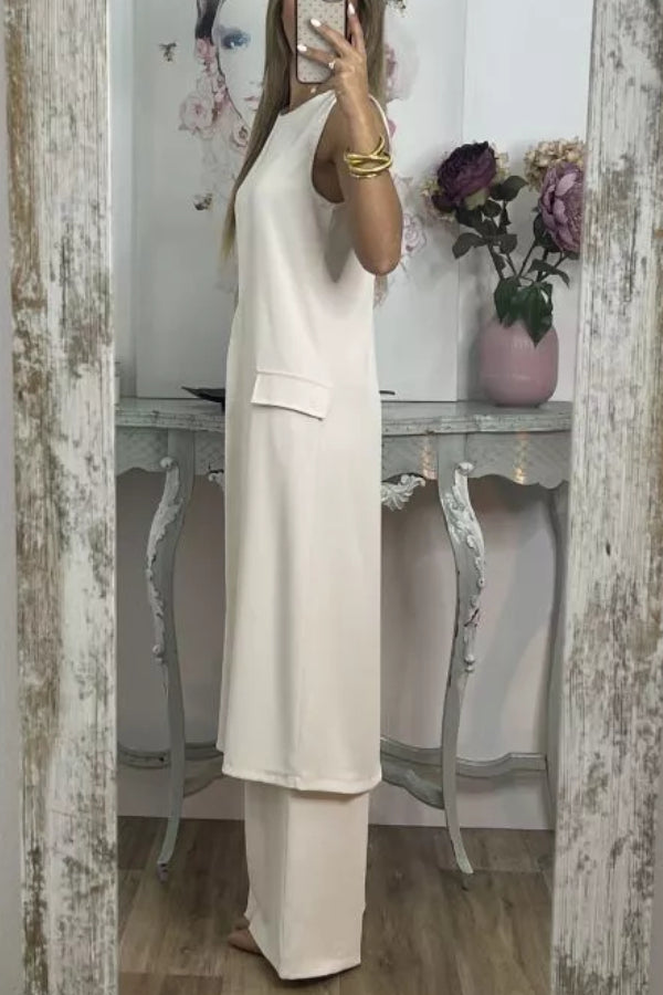 Beautifully Finished Garment in a Timeless Design