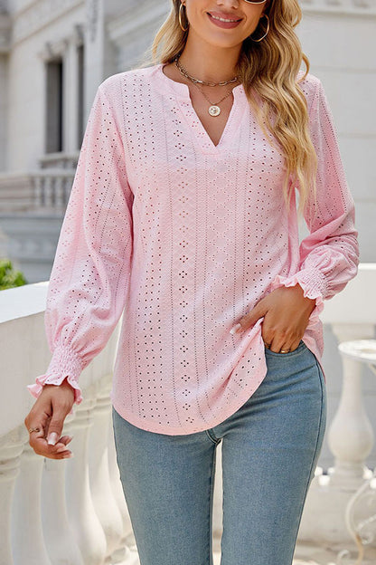 Well Tailored Top with a Graceful Silhouette