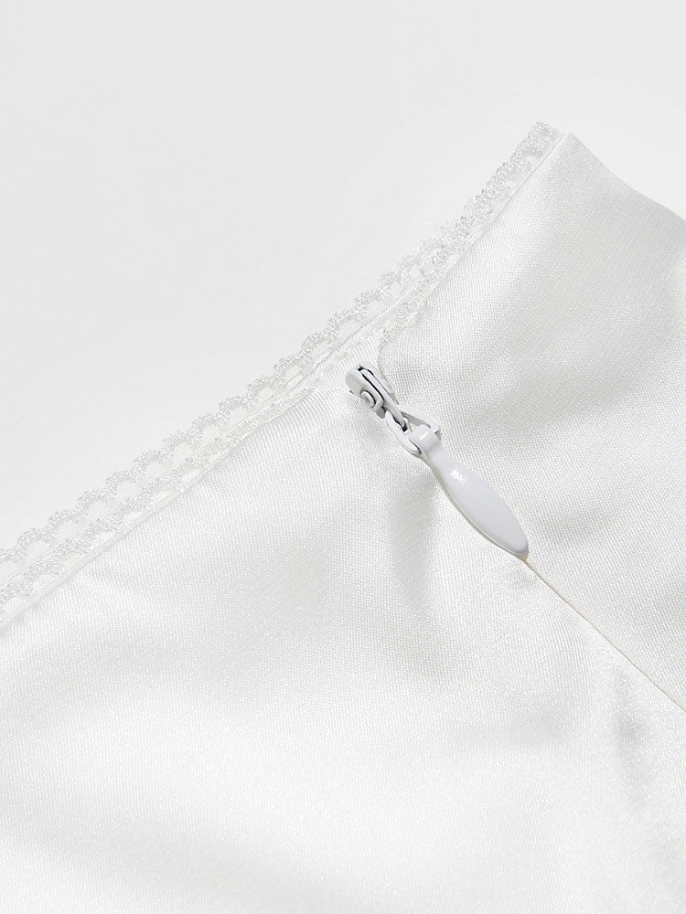 Beautifully Finished Garment in a Timeless Design