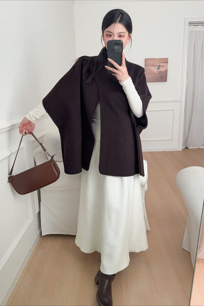 Effortlessly Elegant Coat with a Timeless Design