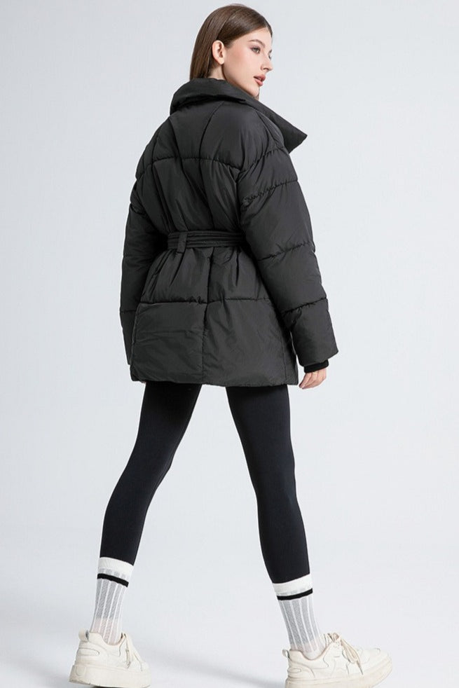 Effortlessly Elegant Jacket with a Timeless Design