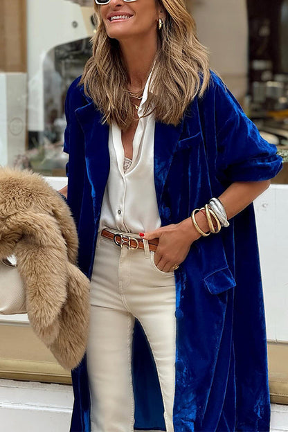 Effortlessly Elegant Jacket with a Timeless Design