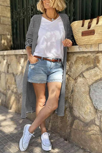 Effortlessly Elegant Cardigan with a Timeless Design