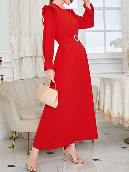 Well Tailored Dress with a Graceful Silhouette