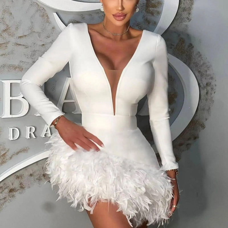 Well Tailored Dress with a Graceful Silhouette