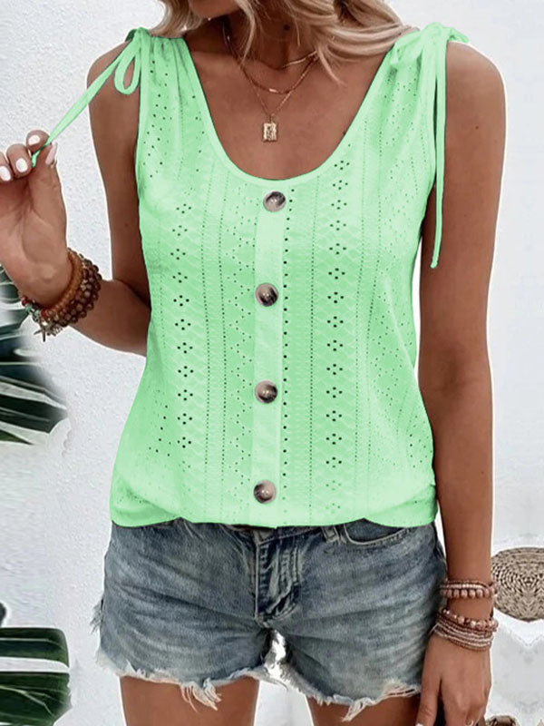 Polished Top with an Effortless Classic Look