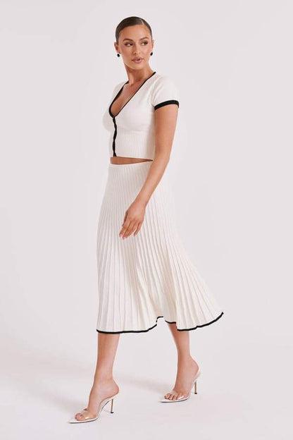 Classic Vintage Garment with a Flattering Fit