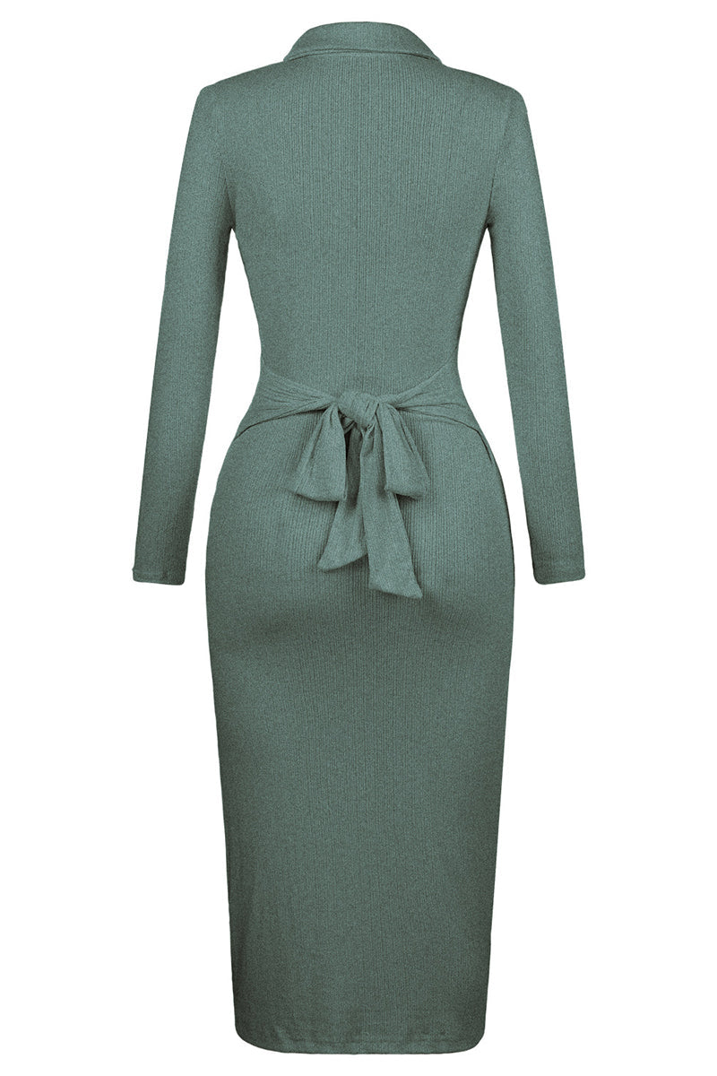 Effortlessly Elegant Dress with a Timeless Design
