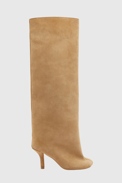 Sophisticated Boots with a Clean Classic Look