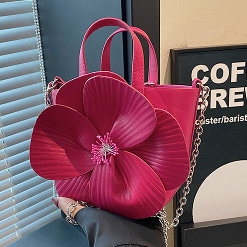Polished Bag with an Effortless Classic Look