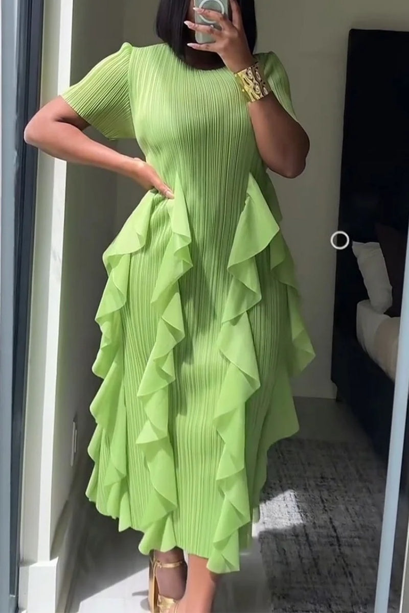 Gracefully Styled Dress for Any Occasion