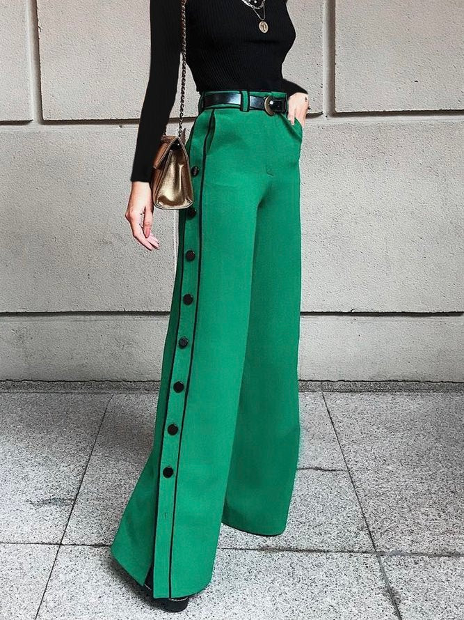 Effortlessly Elegant Pants with a Timeless Design