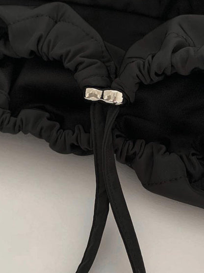 Well Tailored Bag with a Graceful Silhouette