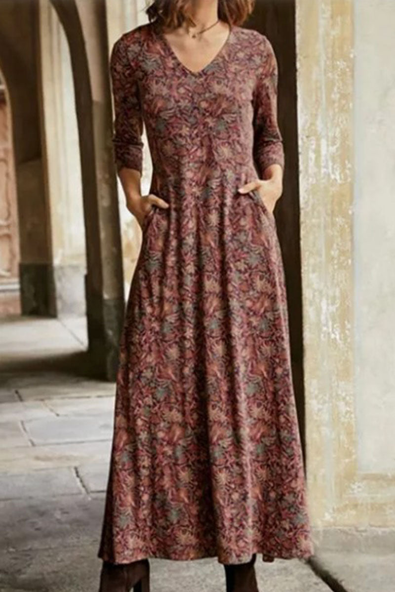 Sophisticated Dress with a Clean Classic Look