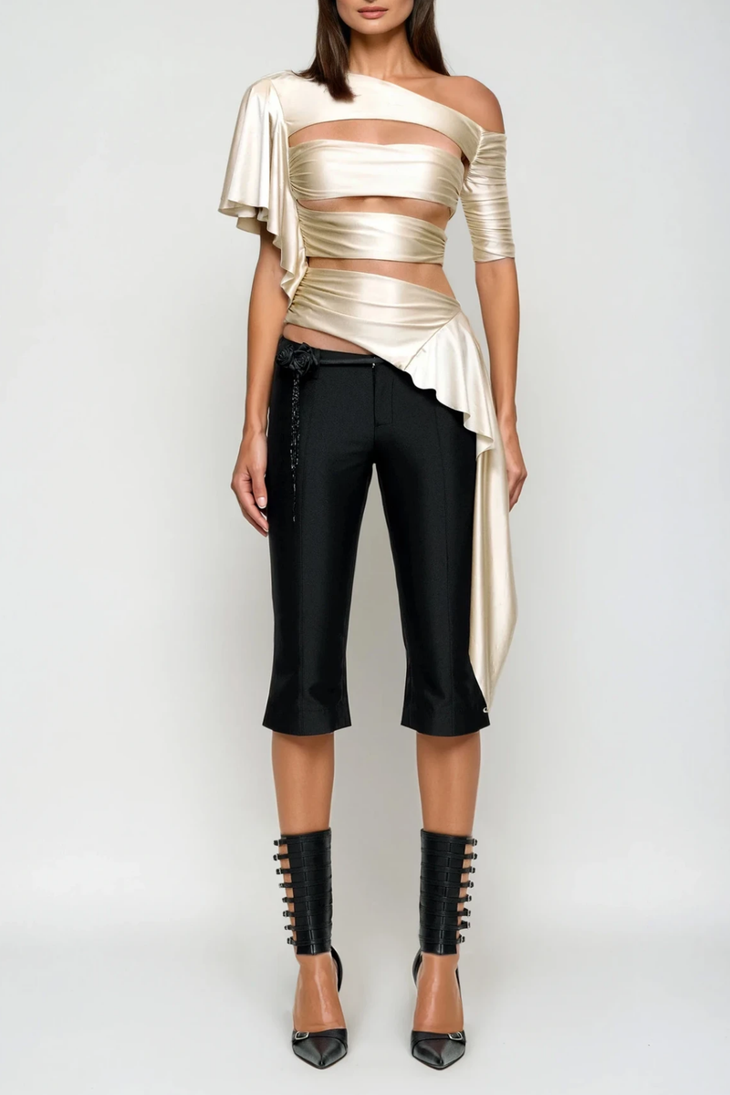 Classic Vintage Top with a Flattering Fit